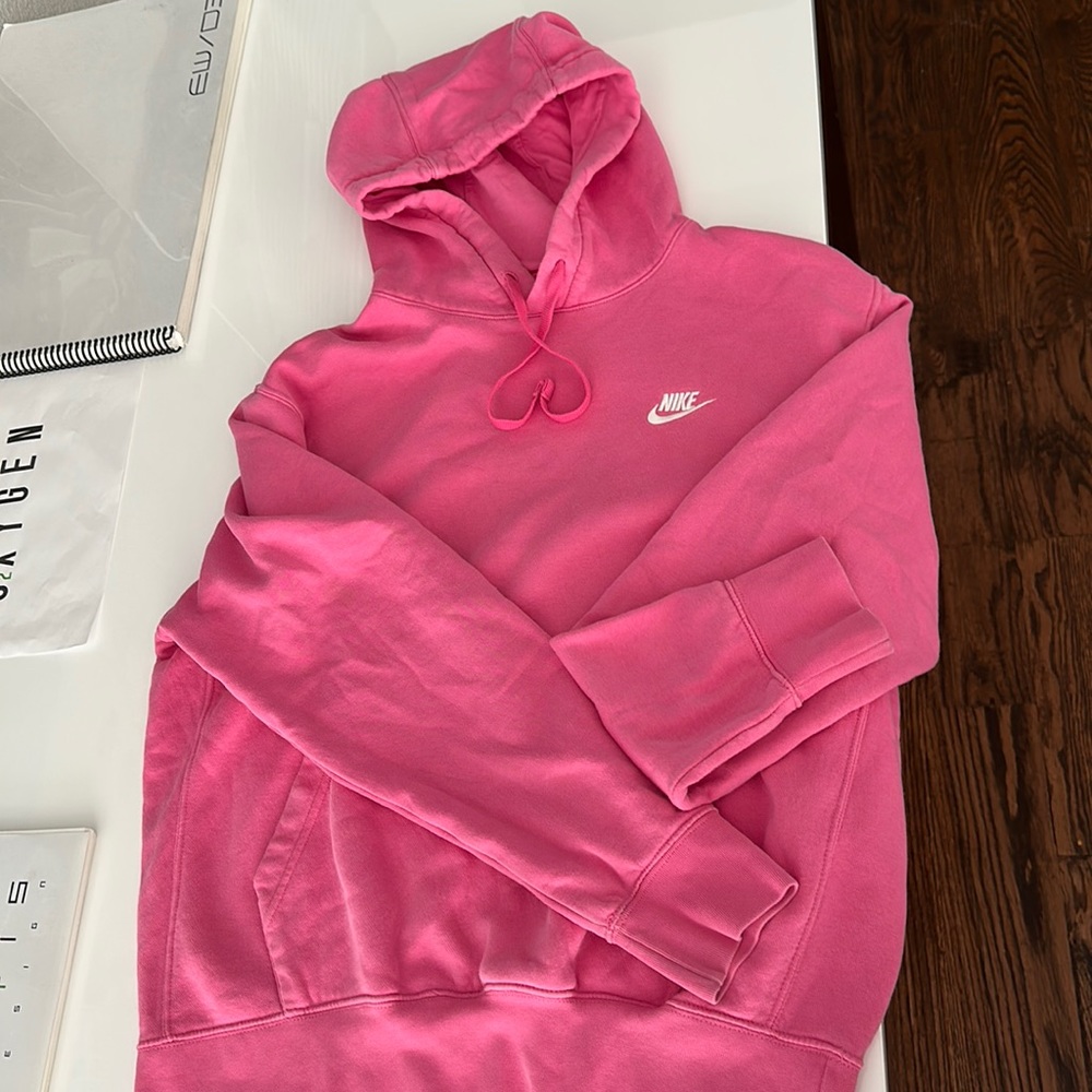 Nike Pink Sportswear Club Fleece Size Medium